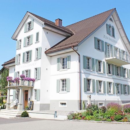 Gasthaus Zum Bauernhof Oberlunkhofen Dış mekan fotoğraf